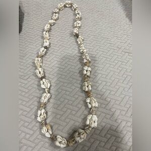 Elegant Shell Necklace with Cream and Tan Hues